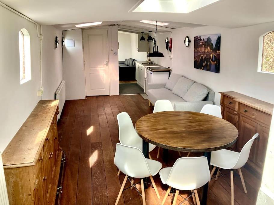 מלון Prague On Boat, Privat Pier, Free Parking מראה חיצוני תמונה